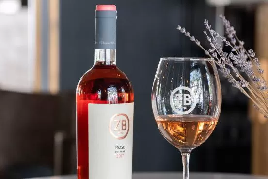 Розовое вино «Золотой Балки» вошло в тройку лучших в России