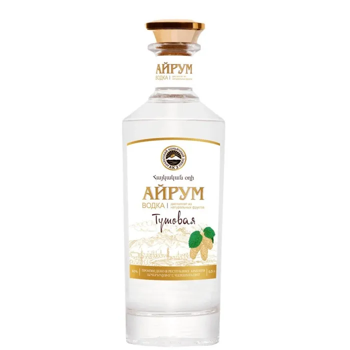 Водка фруктовая Айрум ТУТОВАЯ 0.5л, 